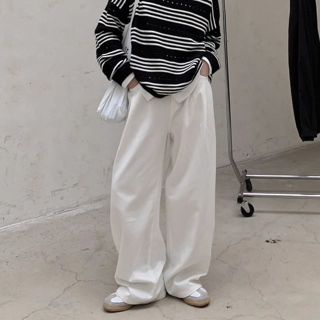 SIMPLE BLACK-High Rise Plain Baggy Pants