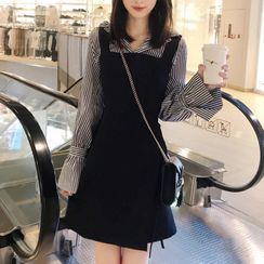 KOBAT - 套装: 条纹衬衫 + 迷你背带连衣裙 KOBAT - 套装: 条纹衬衫 + 迷你背带连衣裙