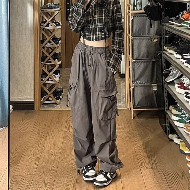 Kenning-Mid Rise Plain Wide Leg Cargo Pants