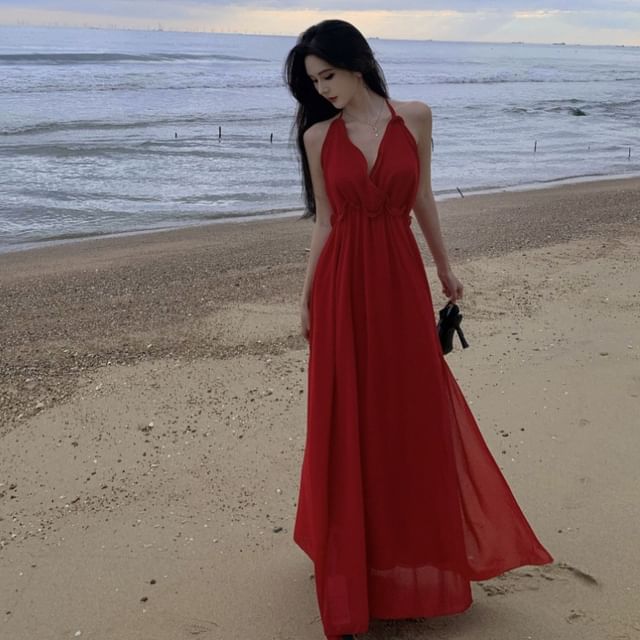 Moanum-Halter Neck Plain Maxi A-Line Dress