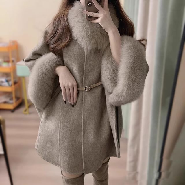 Shinsei-Collared Plain Panel Faux Fur Belted Coat