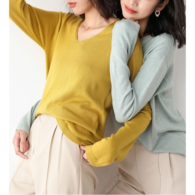 Cloud Nine-Long Sleeve Plain Knit Top