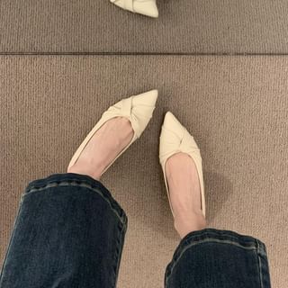 Karlao-Pointy Shirred Flats