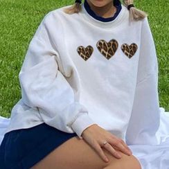 Honet - Heart Embroidered Sweatshirt Honet - Heart Embroidered Sweatshirt