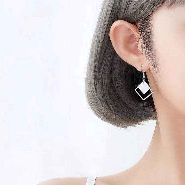 Toinianimos-Sterling Silver Square Drop Earring