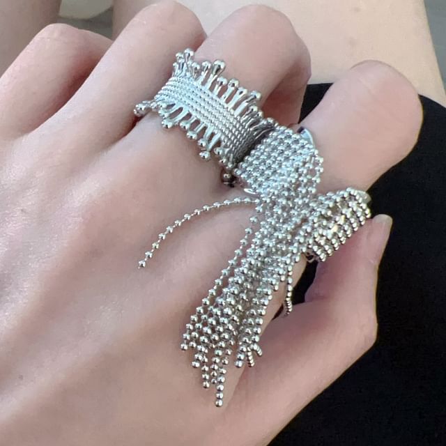 Chimerro-Fringed Wide Open Ring