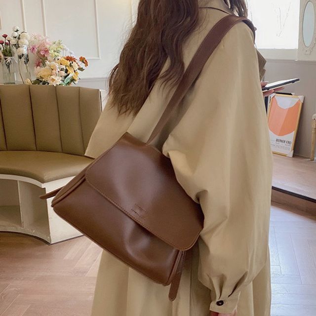 Indenis-Faux Leather Shoulder Bag