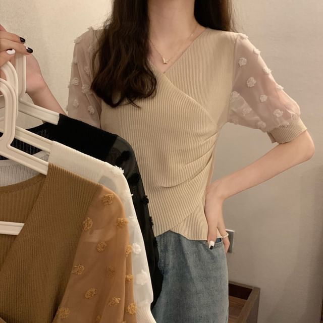 Sisyphi-Short-Sleeve V-Neck Mesh Panel Knit Top