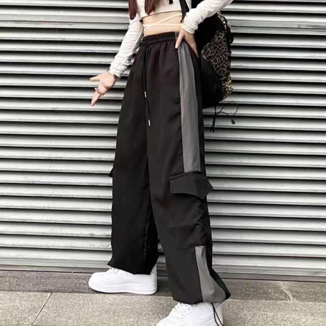 Sisyphi-Drawstring Waist Two Tone Panel Baggy Cargo Pants
