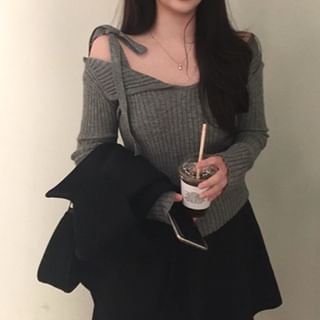 ISSOL-Long-Sleeve Cold-Shoulder Plain Ribbed Knit Top