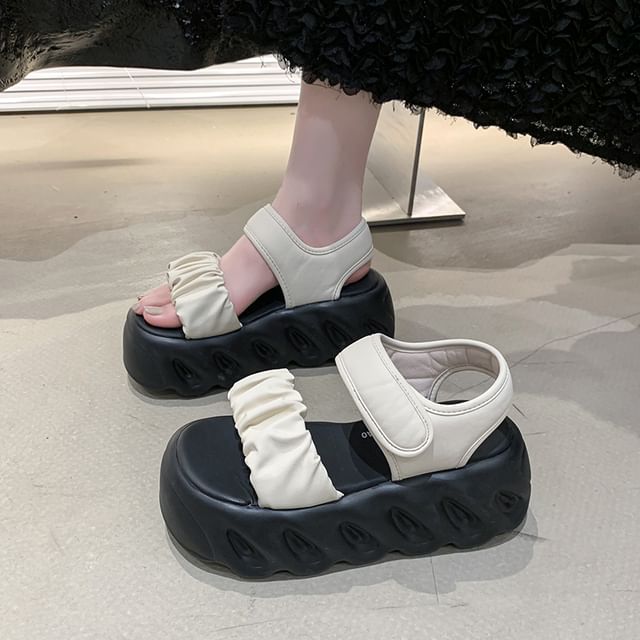 Sleeko-Platform Two Tone Sandals