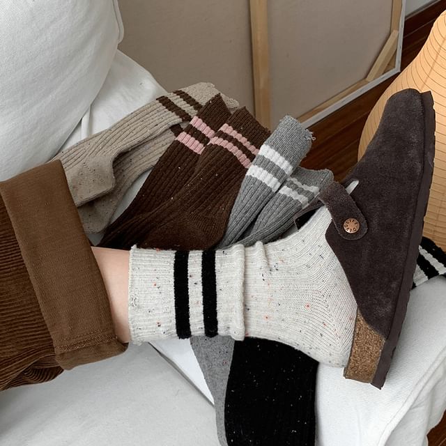 Mimiyu-Striped Hem Crew Socks