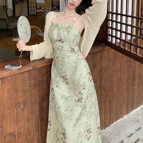 Pickxy - Spaghetti Strap Square Neck Floral Midi A-Line Dress