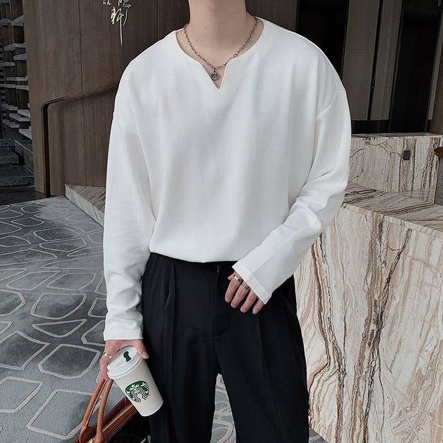 Patow-Long-Sleeve V-Neck T-Shirt