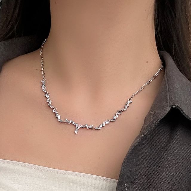 Sharkkira-Rhinestone Necklace