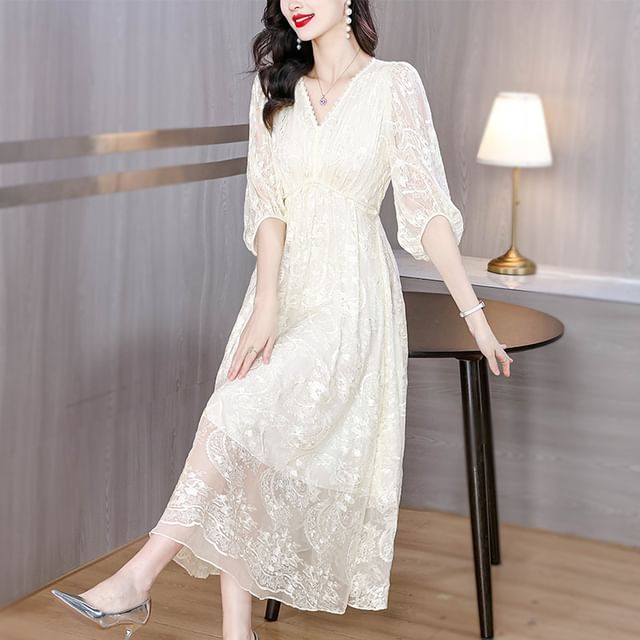 Daybreak - 3/4-Sleeve V-Neck Floral Embroidered Ruched Midi A-Line Dress |  YesStyle