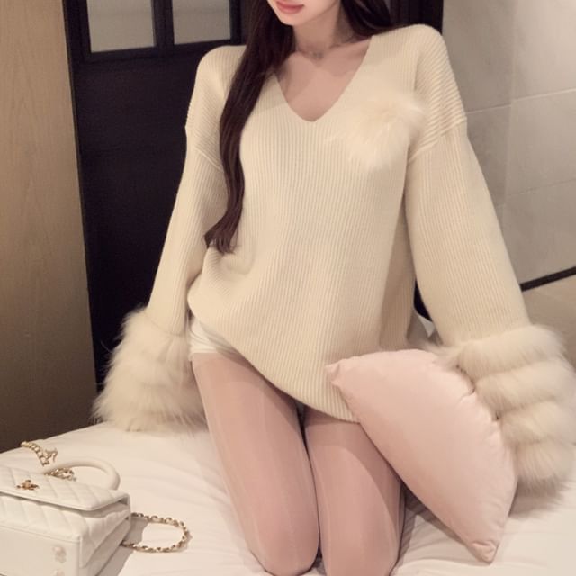 Beem-V-Neck Plain Fluffy Trim Ribbed Sweater