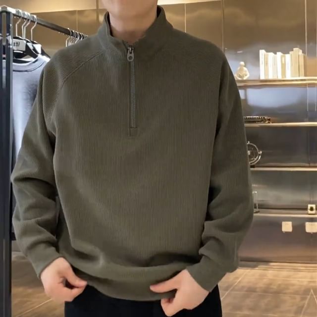 Cowpow-Raglan-Sleeve Mock Neck Plain Half-Zip Sweatshirt
