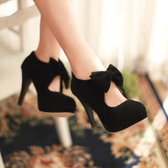 Blingon - Faux Suede Bow Pumps Blingon - Faux Suede Bow Pumps