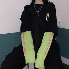 LINSI - Mock Two-Piece Long-Sleeve Eye Print T-Shirt LINSI - Mock Two-Piece Long-Sleeve Eye Print T-Shirt