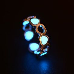 Glamiz - Heart Glowing Ring Glamiz - Heart Glowing Ring