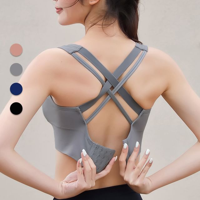 femmal-Plain Strappy Sports Bra