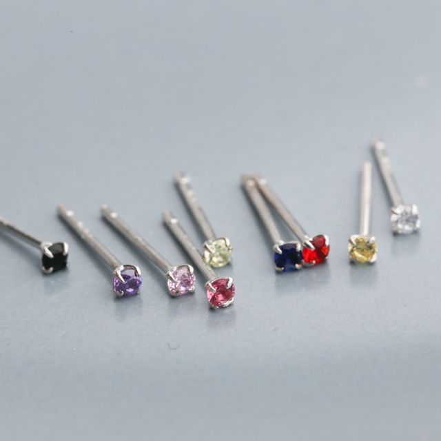 FOON-925 Sterling Silver Rhinestone Stud Earring