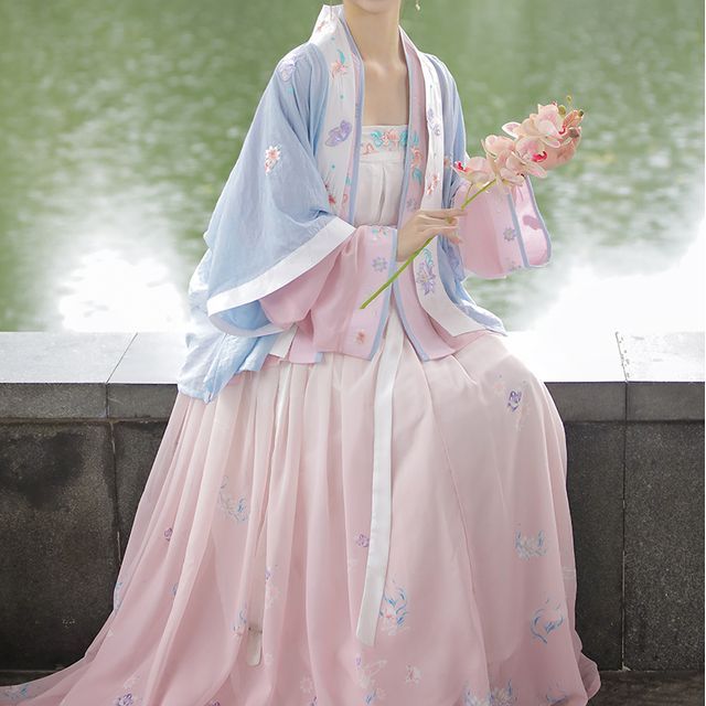 Francoix - Chinese Hanfu Set Of 4: Embroidered Midi-Sleeve Short Coat +  Embroidered Long-Sleeve Short Coat + Embroidered Tank Top + Print Semi-Body  Maxi Dress | YesStyle