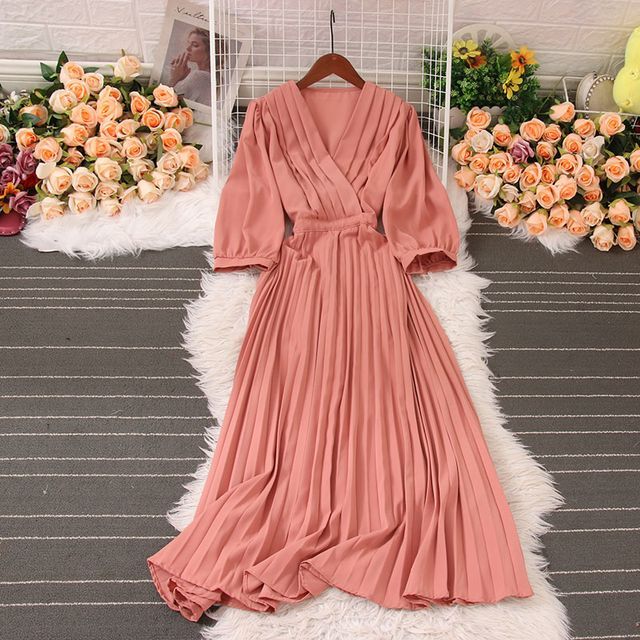 knee length dresses for ladies 70s Themes Black and Sequin Accordion Pleated Midi Dress Size M  CRITERIA  VINTAGE