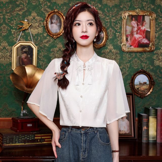 トップス knit layered bijou button blouse Daybreak - Short-Sleeve Frog Buttoned Keyhole Faux Pearl Button-Up