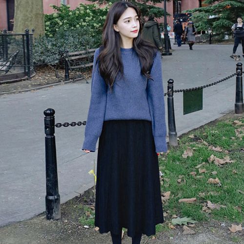 A line sweater deals skirt