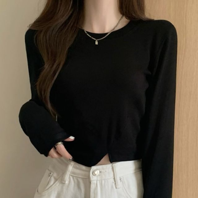 CRIBI-Long-Sleeve Crew Neck Plain Asymmetrical Crop Tee