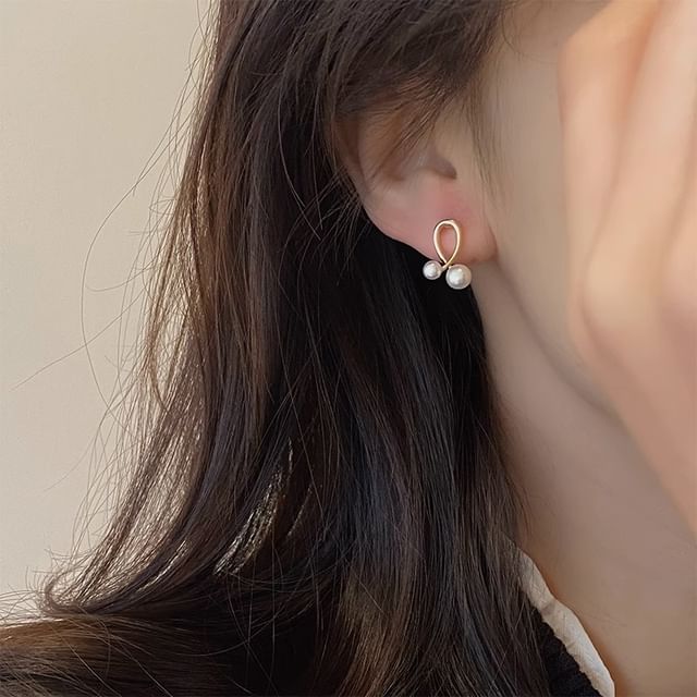 Dashiro-Faux Pearl Stud Earring