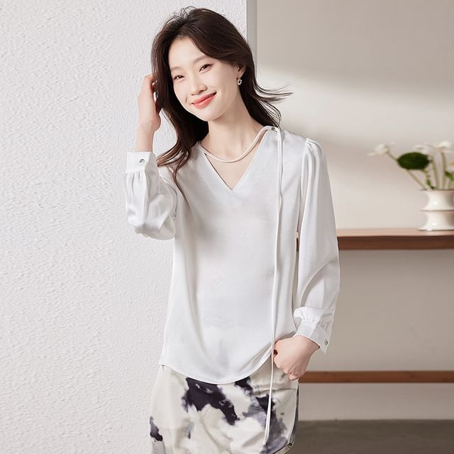 Skyheart-Long Sleeve V-Neck Plain Blouse