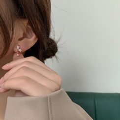 Bmuse - Rhinestone Star Stud Earring / Clip-On Earring