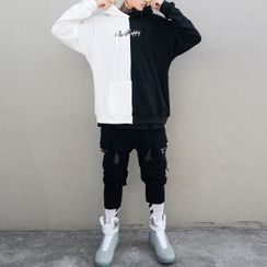 Turazin - Graphic Print Hoodie Turazin - Graphic Print Hoodie