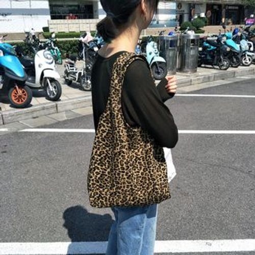 Basaran - Leopard Print Canvas Tote Bag | YesStyle