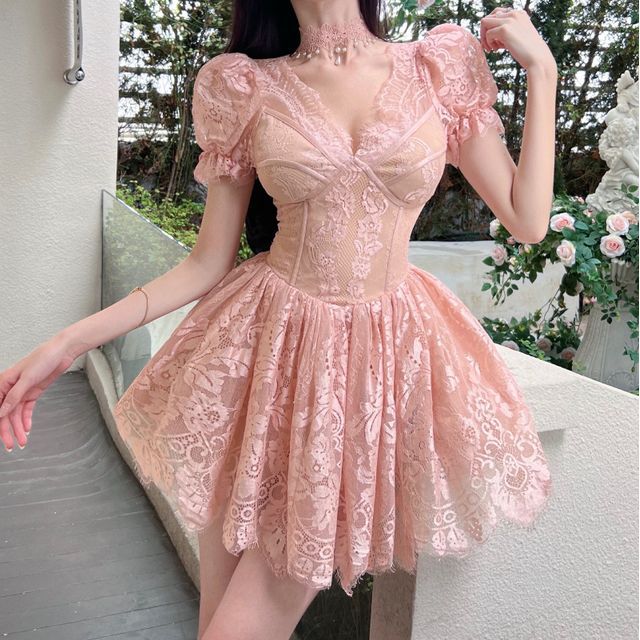 Jolly Club Set: Puff-Sleeve Lace Mini A-Line Dress Choker