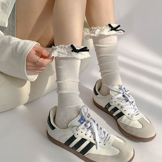 Desperim-Lace Trim Socks