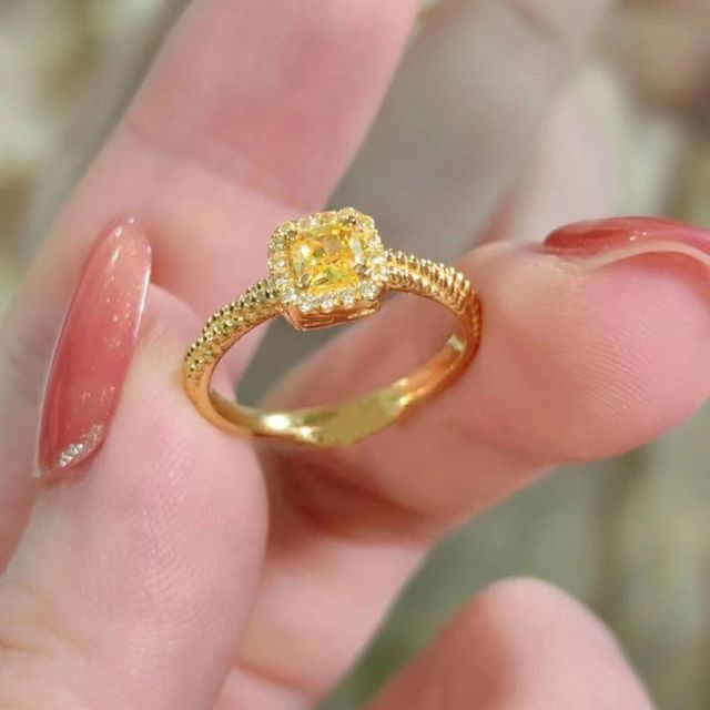 Halfla-Rhinestone Ring