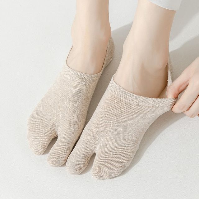 MOGLA - Plain Tabi Socks
