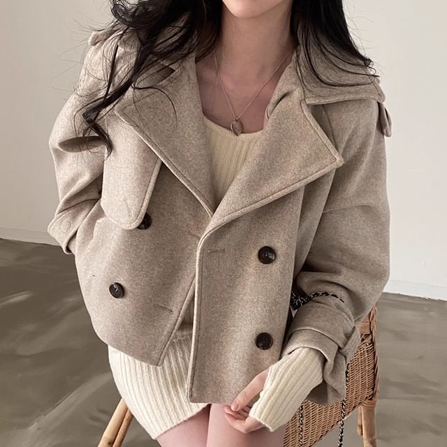 Coris-Double Breasted Crop Blazer