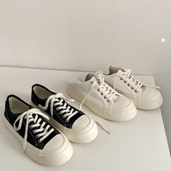 Yuche - Canvas Platform Sneakers