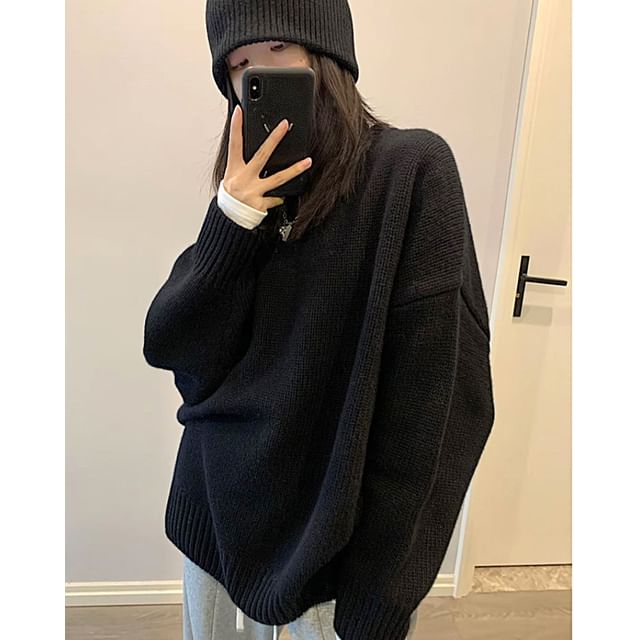 Alfie-V-Neck Plain Loose-Fit Sweater
