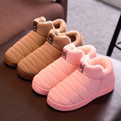 Ishanti - Furry Short Snow Boots Ishanti - Furry Short Snow Boots