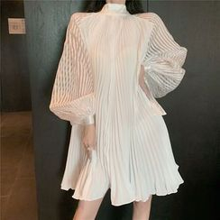 Sofame - 條紋小高領泡泡袖直身連衣裙 Sofame - 條紋小高領泡泡袖直身連衣裙