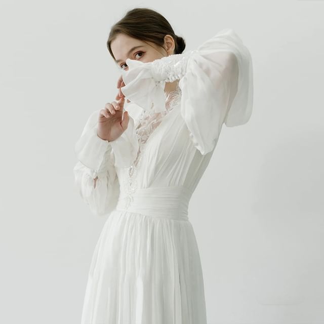 DreesHouse-Long-Sleeve Mock Neck Plain Lace Panel Sequin Ruched A-Line Wedding Gown