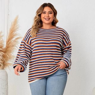 PlusPretty-Long Sleeve Round Neck Striped Knit Top