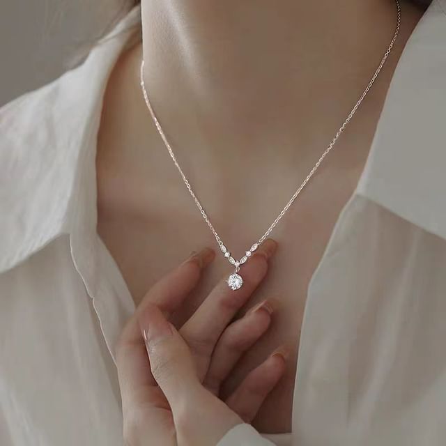 Gaya-Rhinestone Necklace