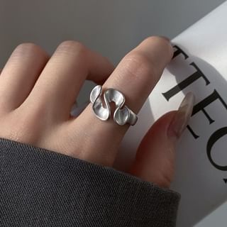 Jael-Geometry Ring